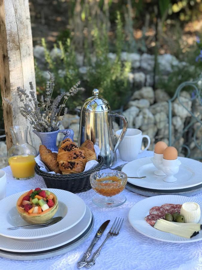 Les Ombrieres Bed and Breakfast Porcheresse Eksteriør billede